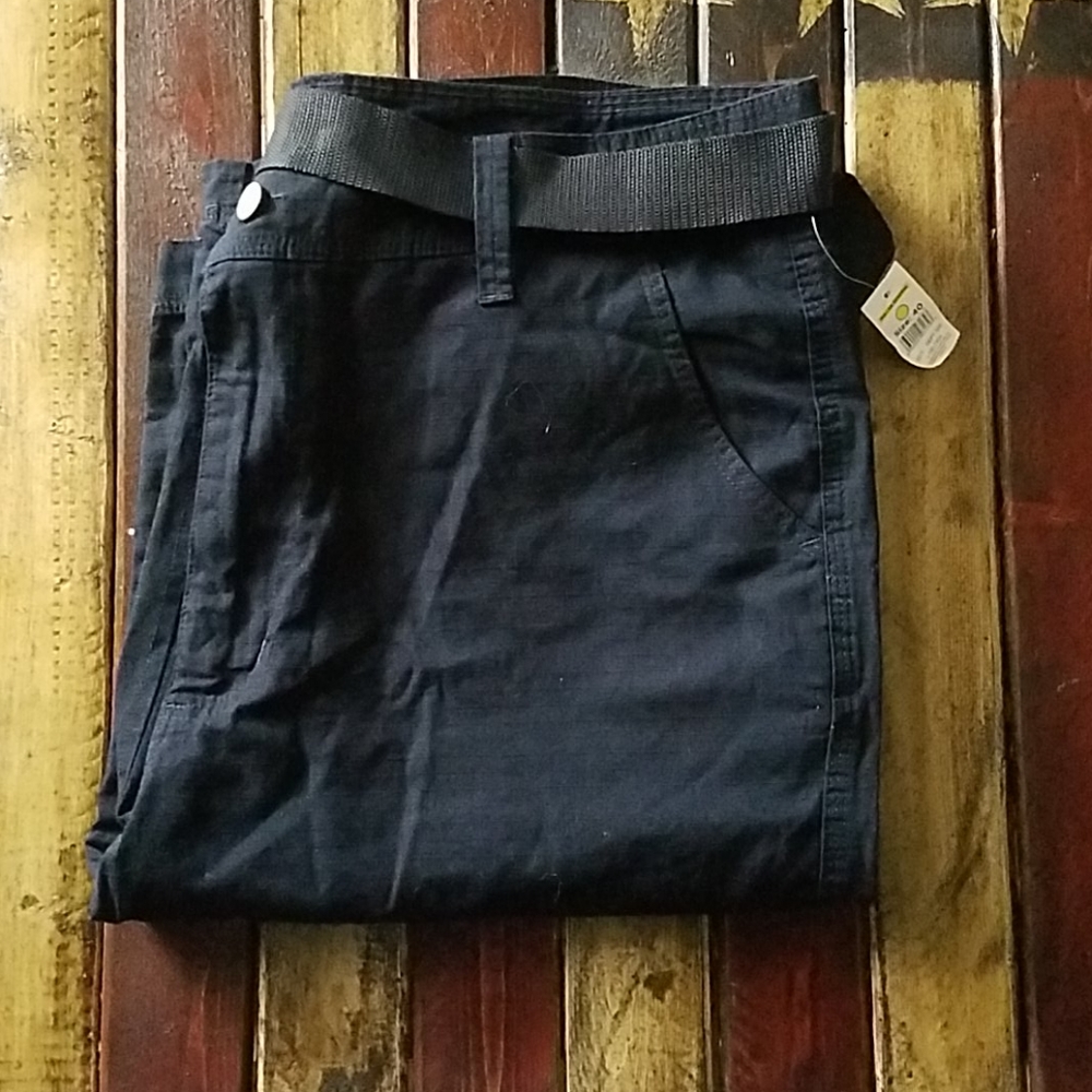 NWT Mens Red Face Blue Cargo Shorts - 40